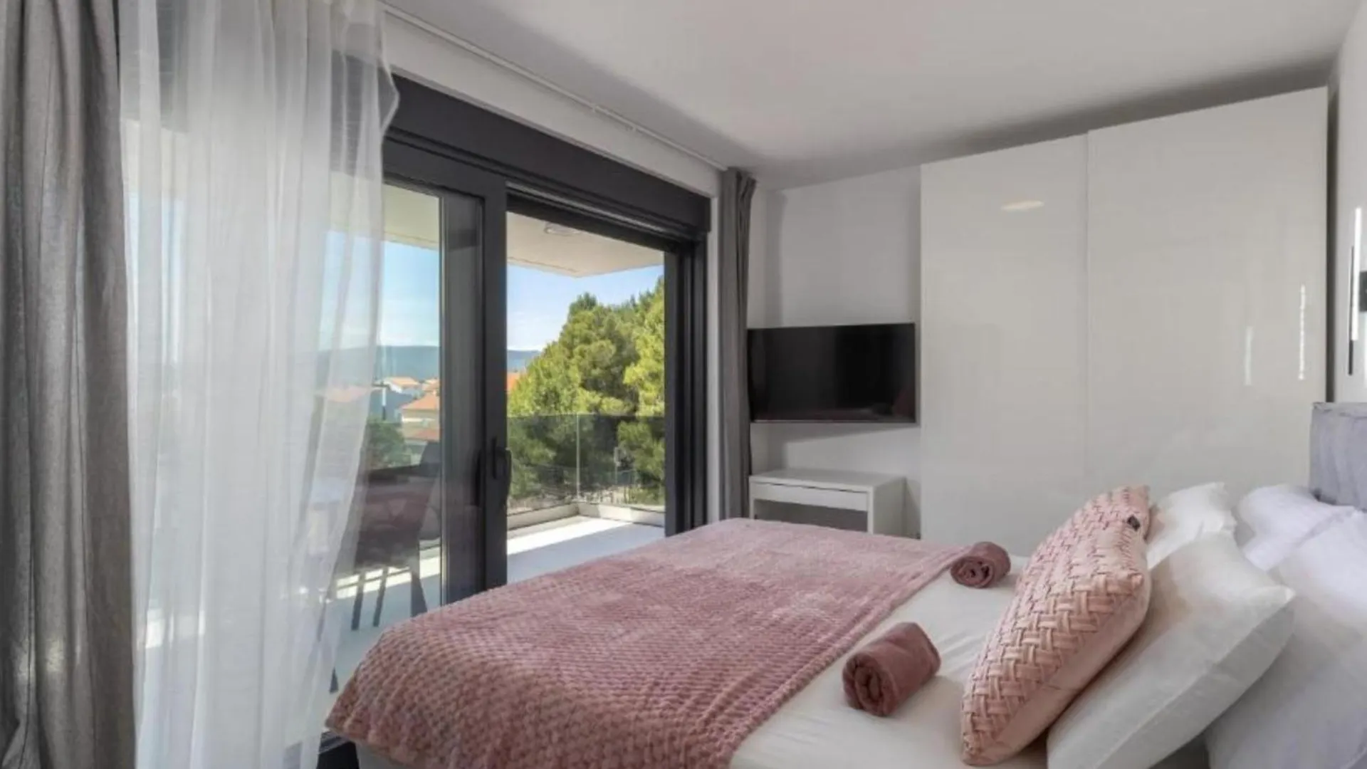 Charming Apartment Island Krk With Private Pool Krk Town